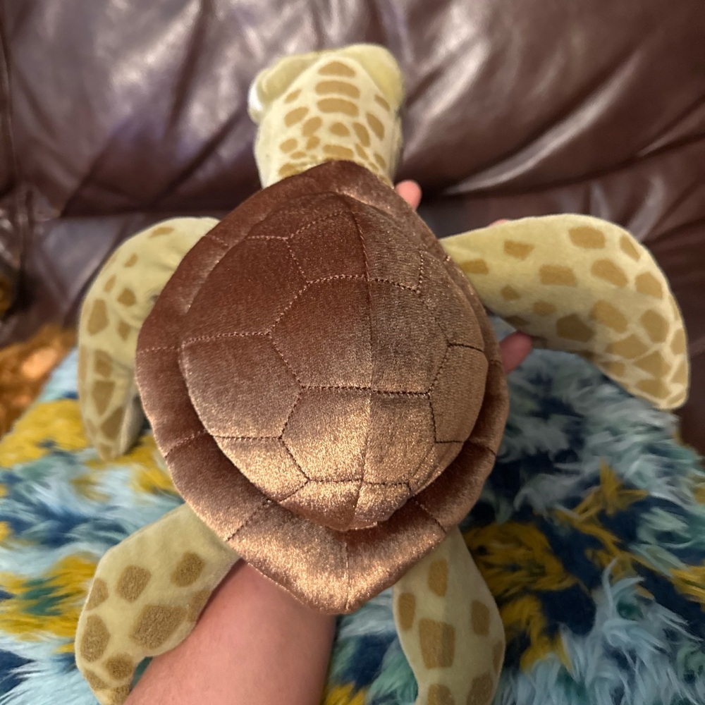 Disney Parks plush ‘Crush’ from Finding Nemo